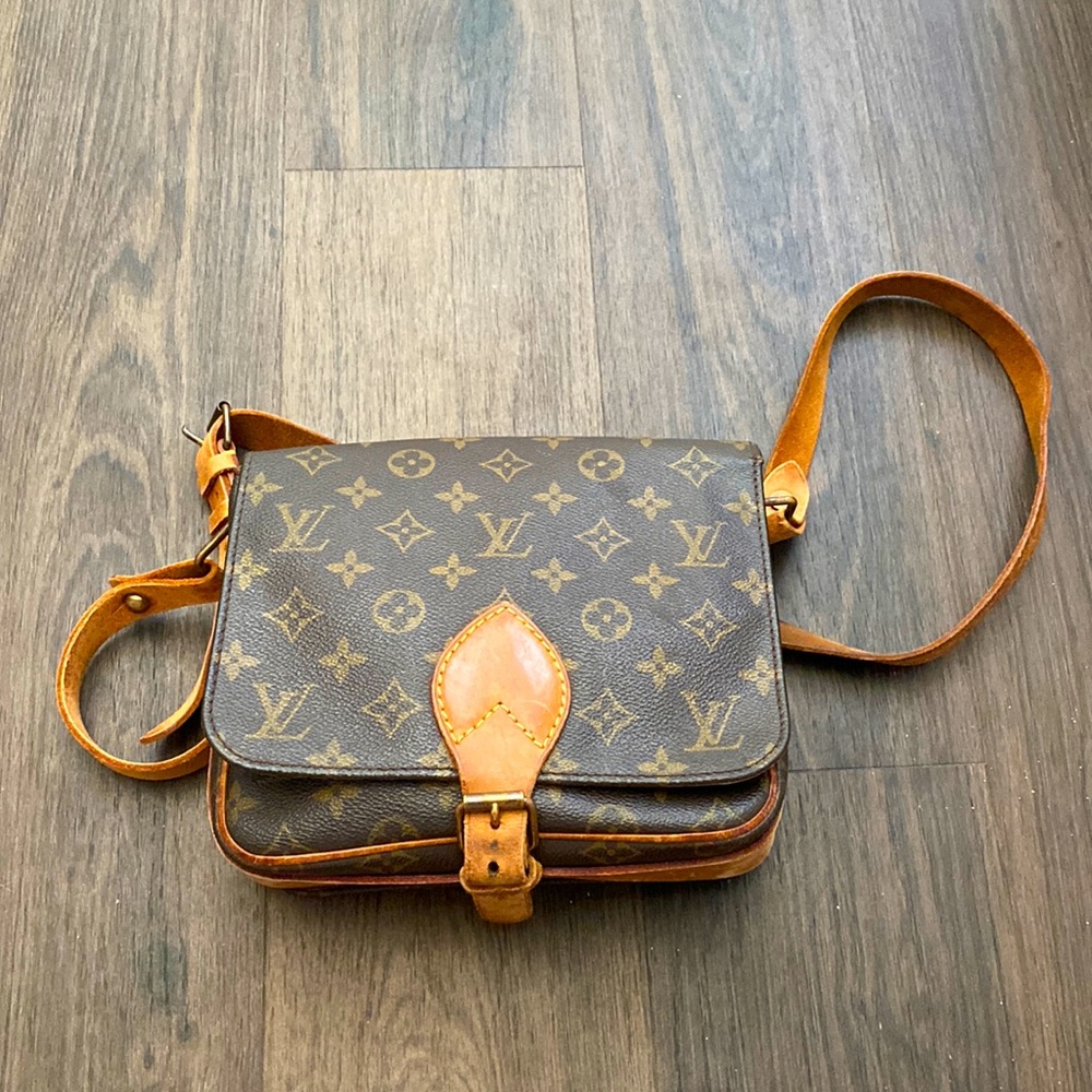 Authentic Louis Vuitton Cartouchiere MM Crossbody